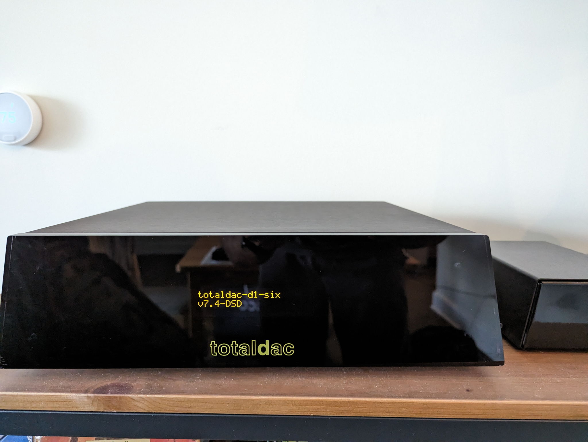 Totaldac d1-six dac with live power and DSD 2
