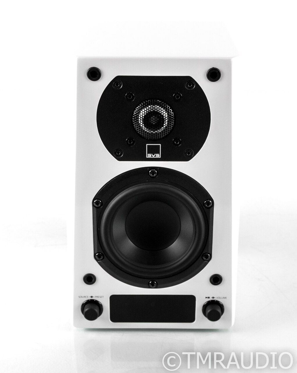 single bookshelf speaker