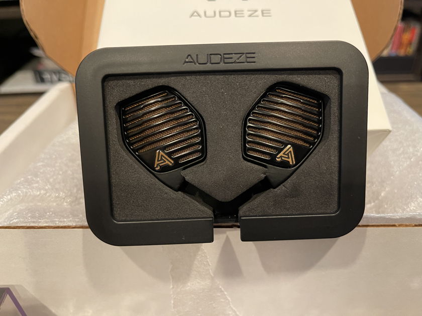 Audeze LCD-i4 - w/ all the EXTRAS!!!
