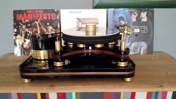 SAM (Small Audio Manufacture) Renegade High End Turntable