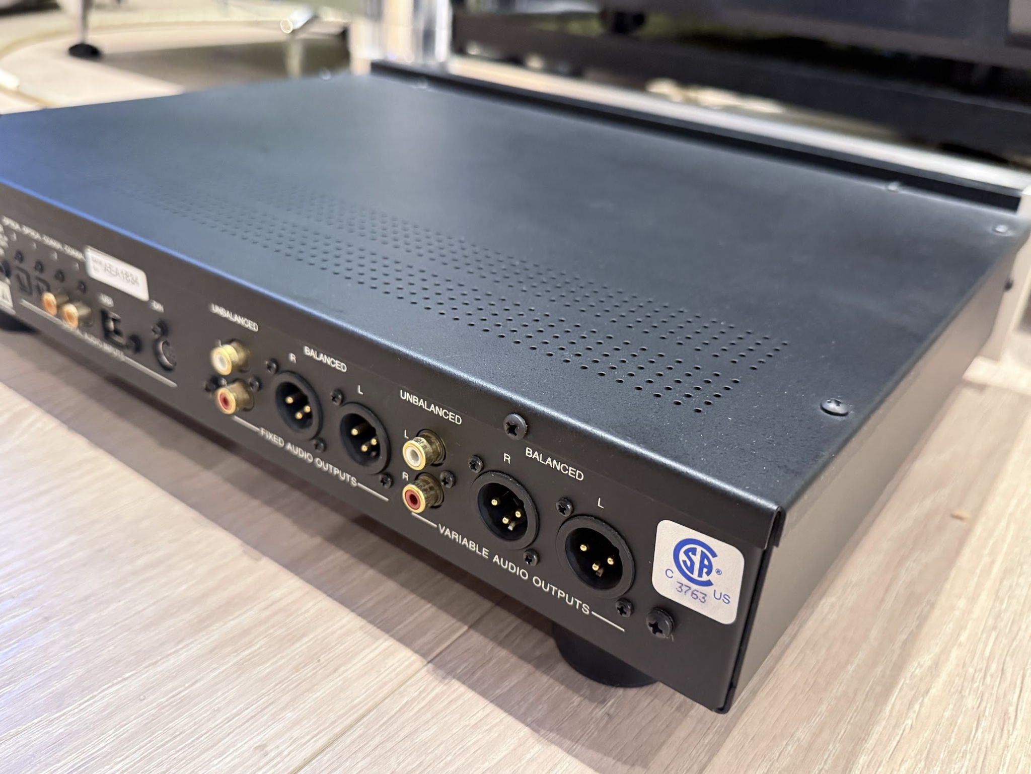 McIntosh D150 Digital Preamplifier w Box & Remote EXCEL... 7