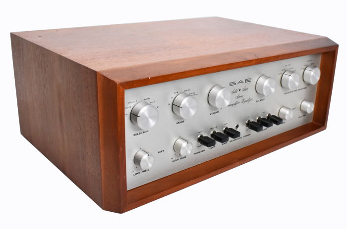SAE MARK ONE Stereo Preamplifier PRE AMP w/ Wooden Case...