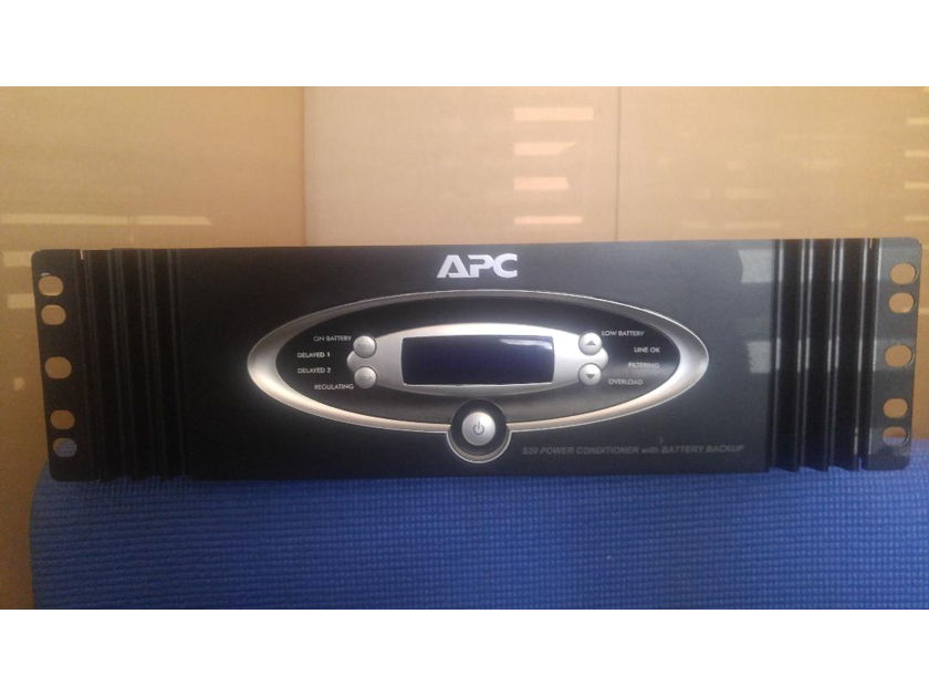 APC S20 Black  AC Power Conditioner