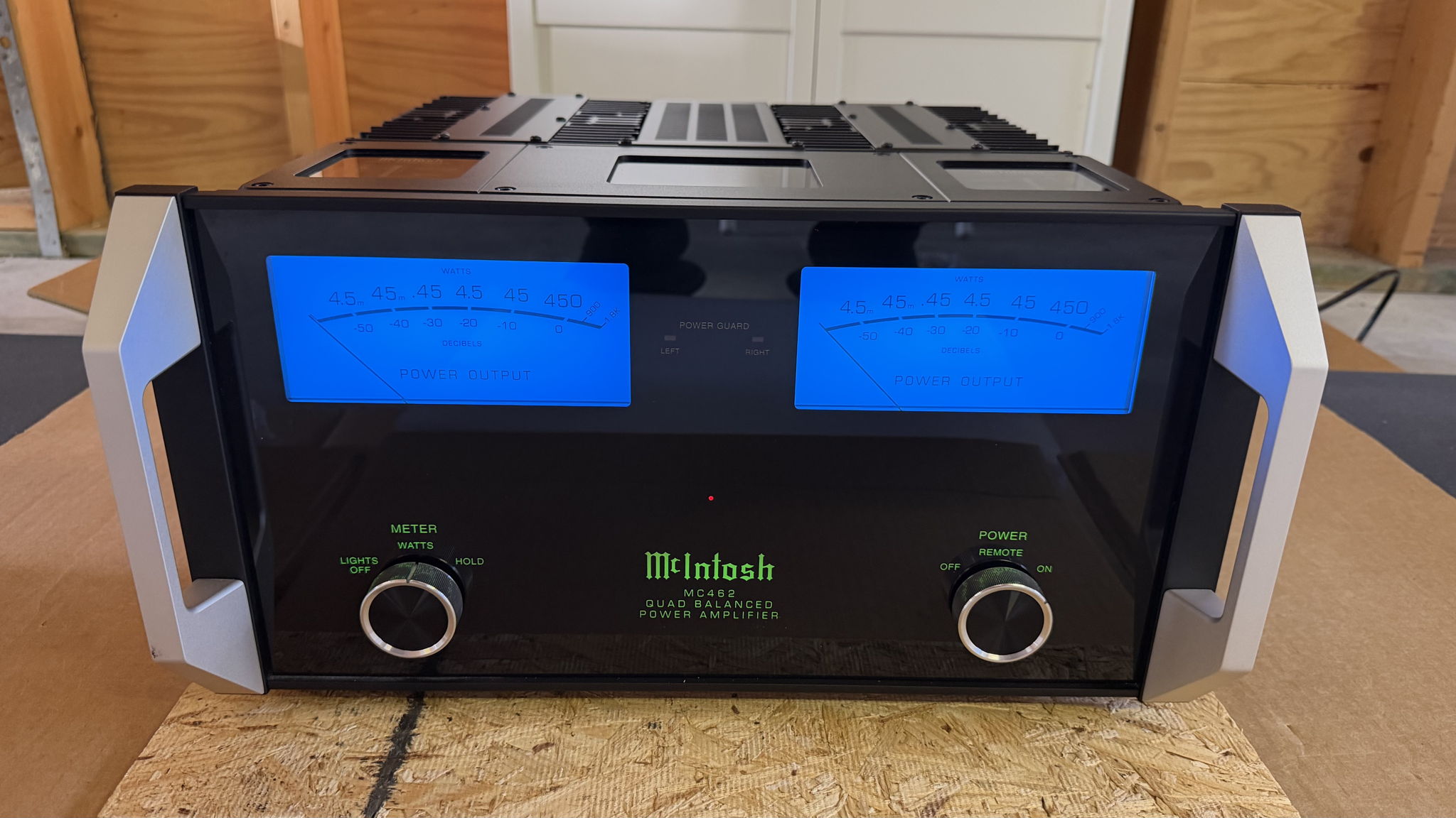 McIntosh MC462 Amplifier 2