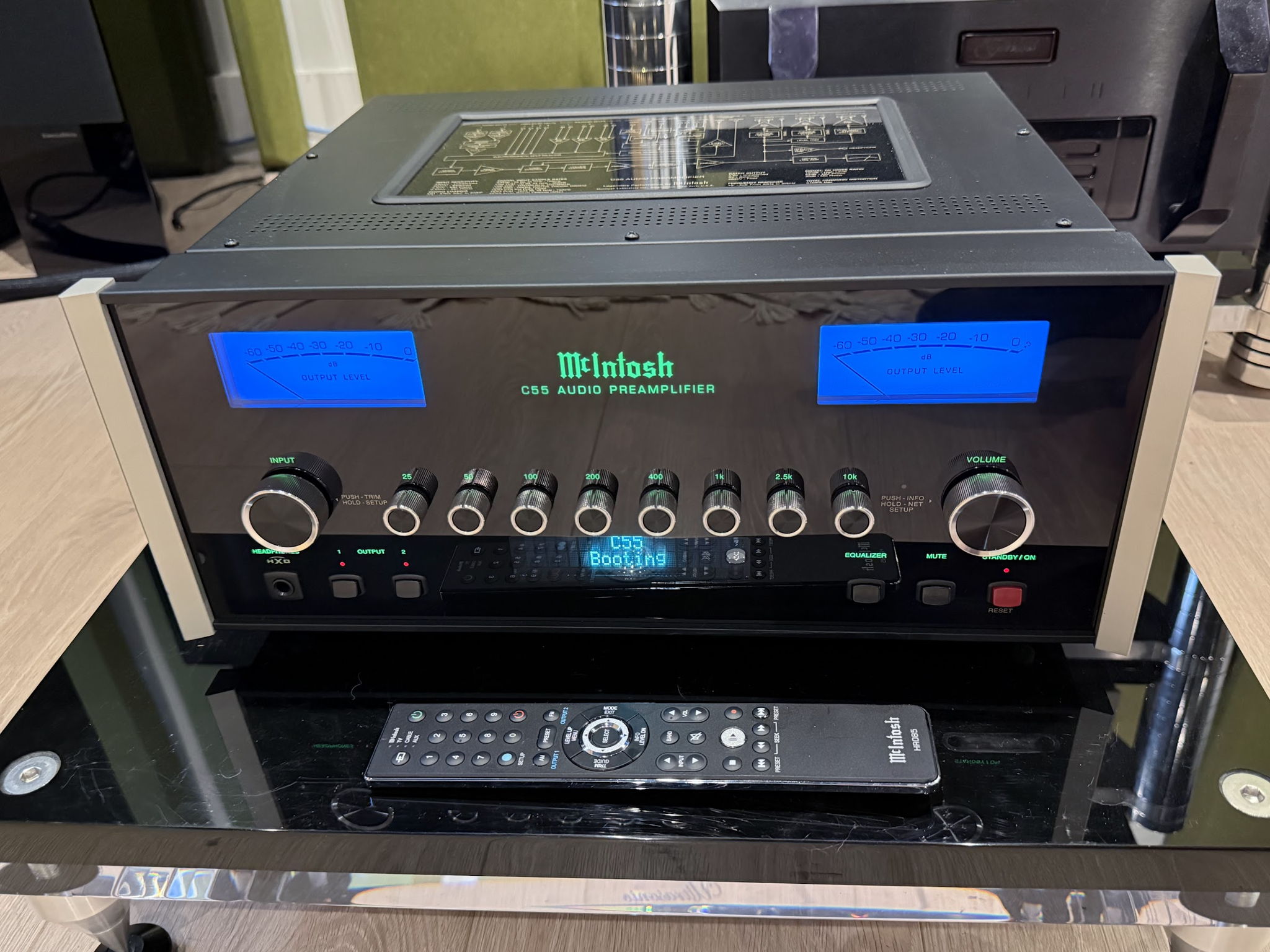 McIntosh C55 2-Channel Audio Preamplifier w Box and Rem...