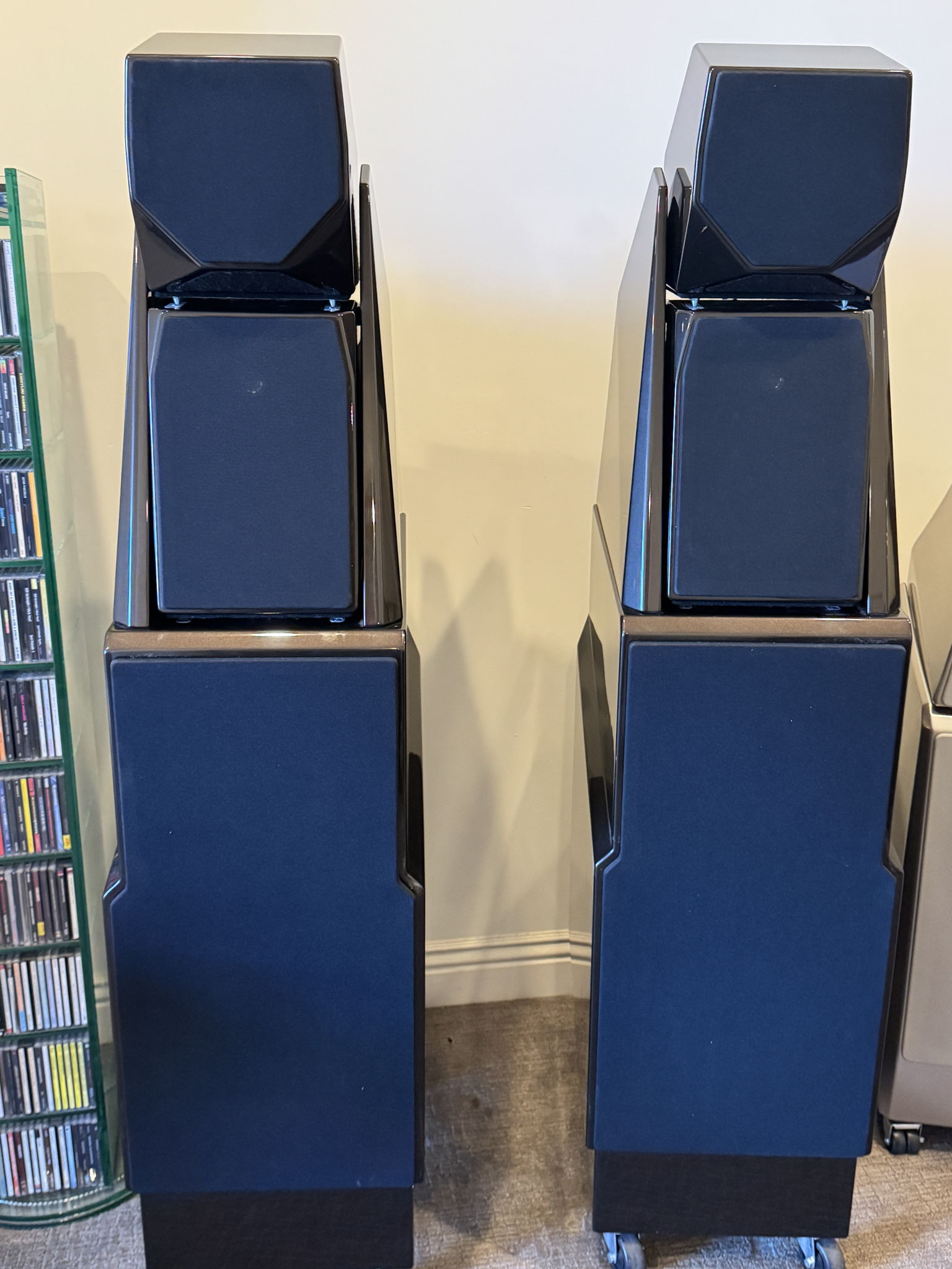 Wilson Audio Certified Authentic Pre-Owned MAXX 3 3