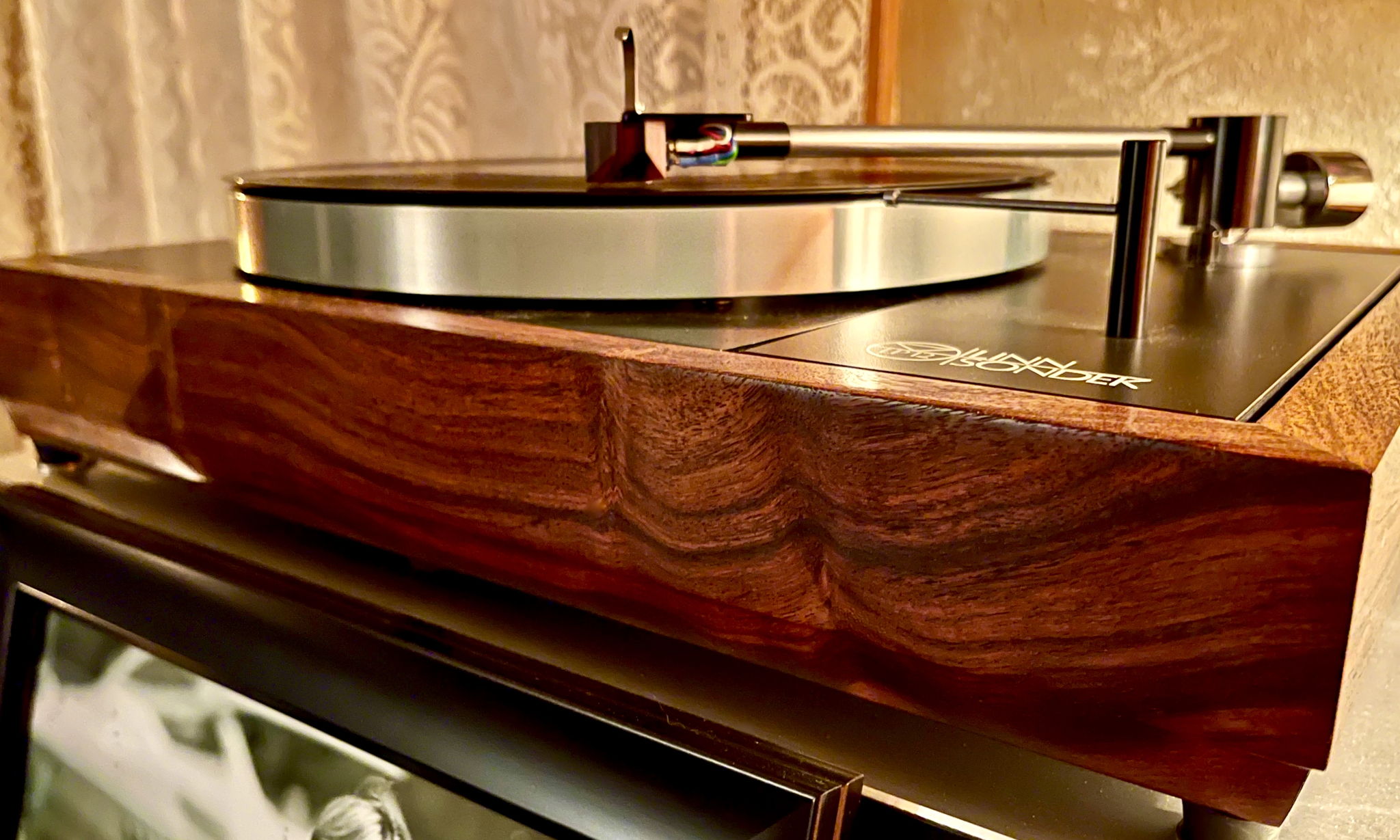 My Customized Linn LP12, DC Swiss Motor/Suppy, Naim Aro, Benz Zebrawood Ruby ZH