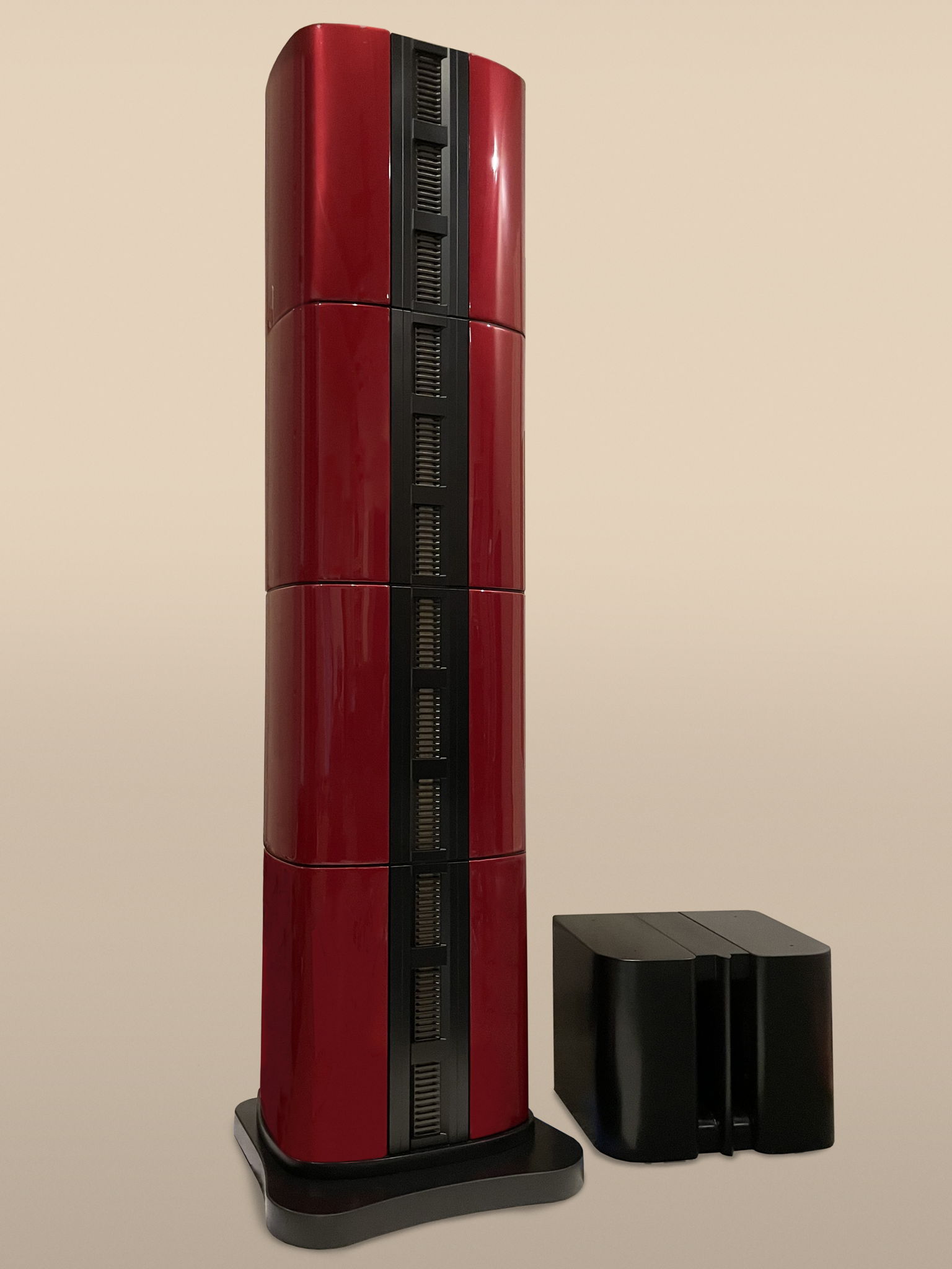 This Gen-2 Apollo 12 Speaker system finished in a luxur... 3