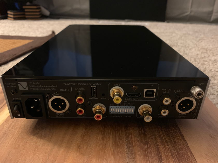 PS Audio NuWave Phono Preamplifier + Extras