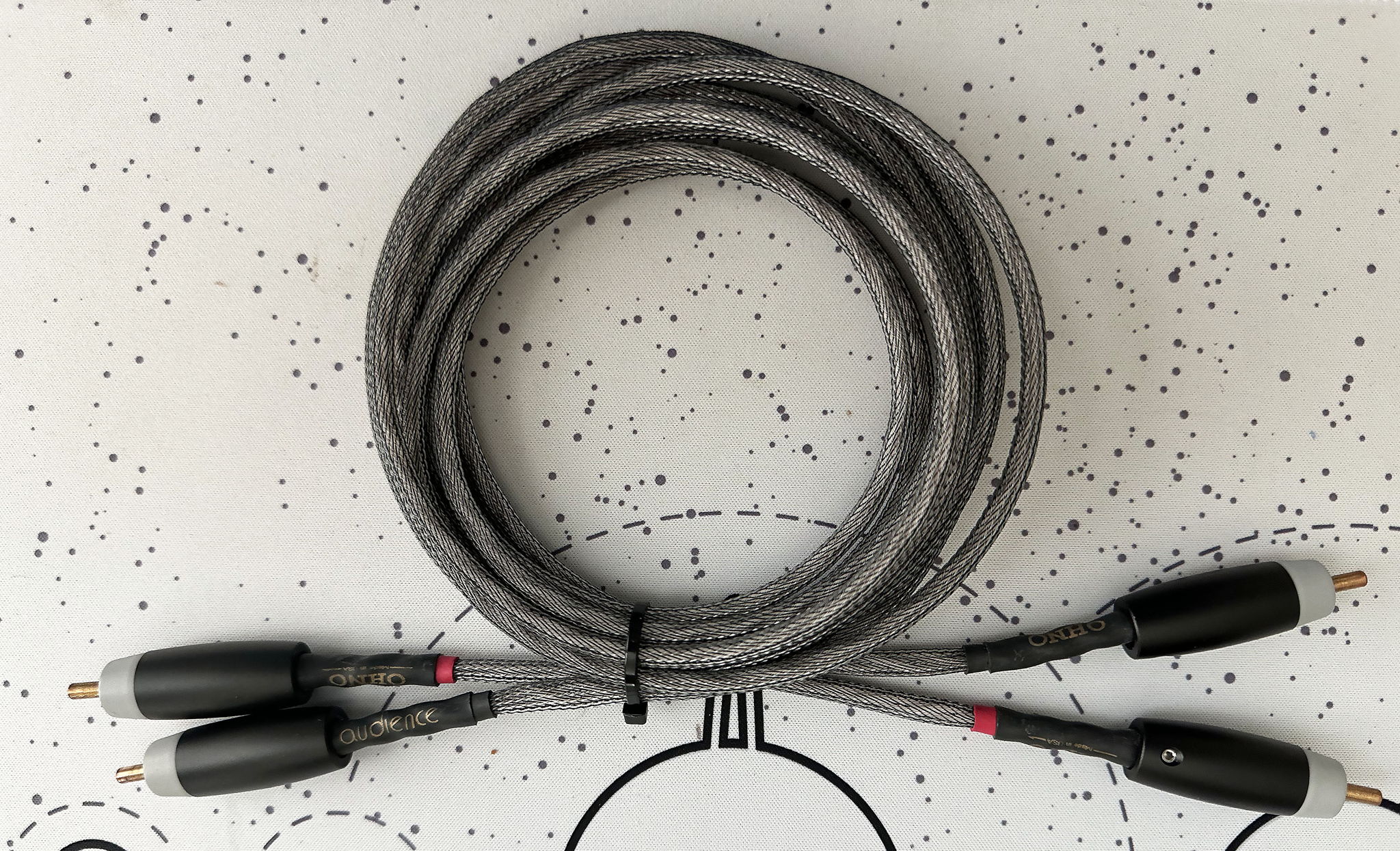 NEW Price Drop!  Audience Ohno; 1.5m interconnects in e...