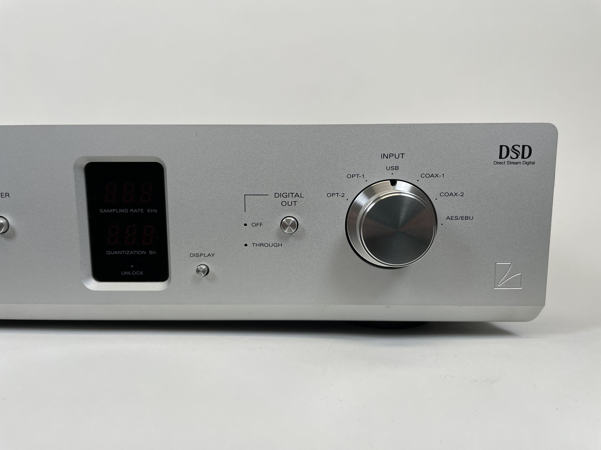 Luxman DA-06 DAC (Discontinued Demo, Authorized Dealer) 10