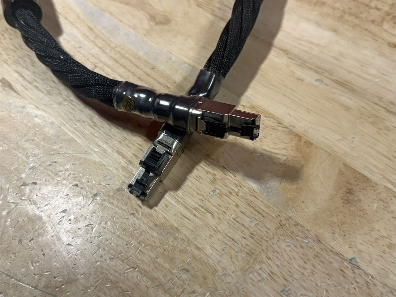 Synergistic Research SRX Ethernet Cable 1.0m - trade-in in excellent condition