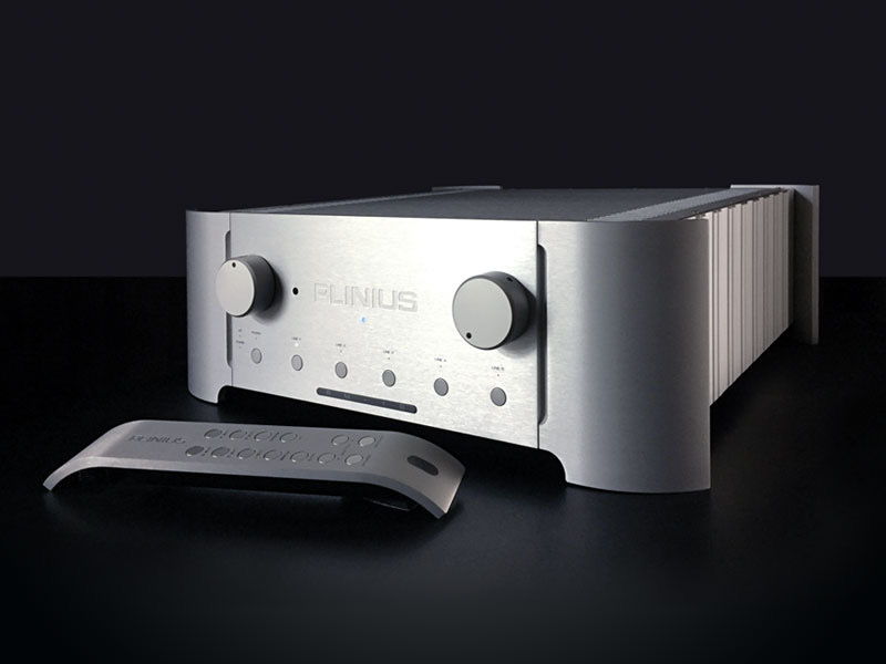 Plinius RM-10 preamplifier top of the line with remote 7