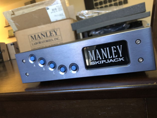 Manley Skipjack - Preamp Source Selector / RCA Switcher