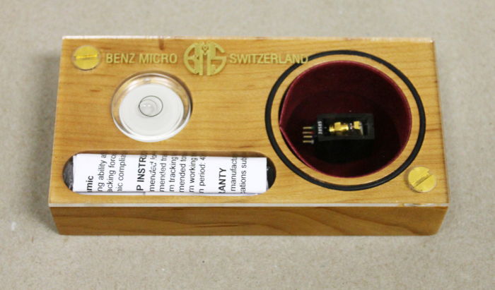 Benz Micro Ebony TR Moving Coil Phono Cartridge - PENDING