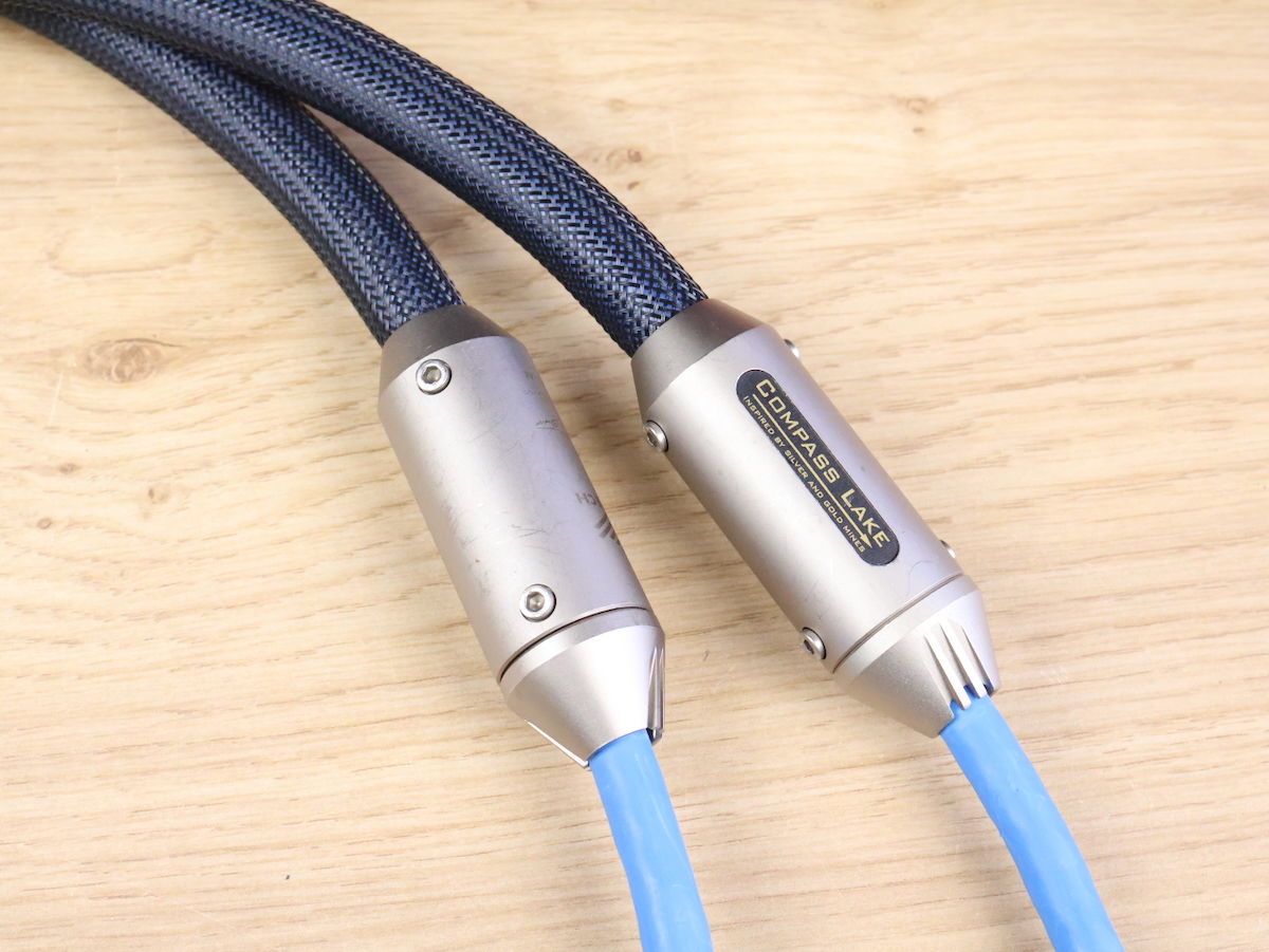 Siltech Compass Lake G5 Signature highend audio interco... 3