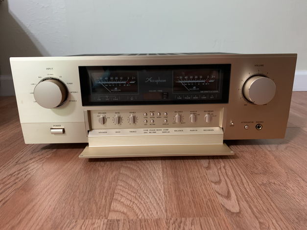 Accuphase  E-380 Integrated Stereo Amplifier Japan With...