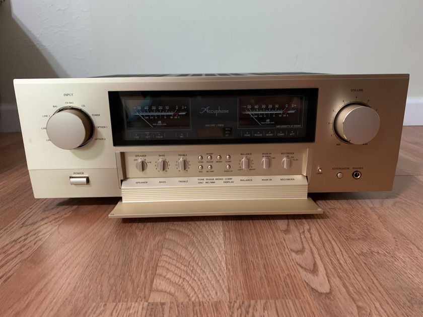 Accuphase  E-380 Integrated Stereo Amplifier Japan With AC 220V