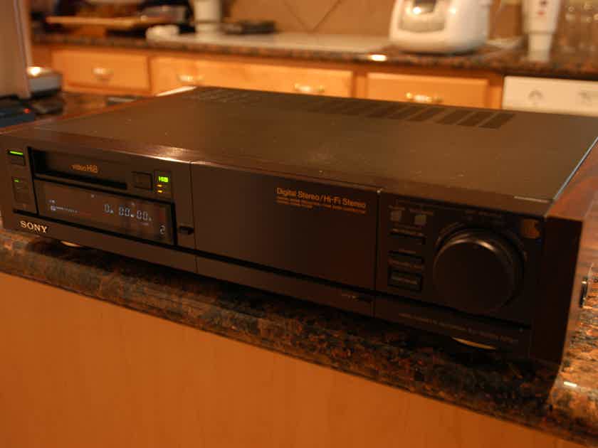 Sony EV-S3000 Hi8 Video Cassette Player / Recorder | Tape decks | Audiogon