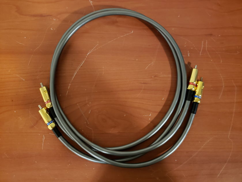 Wireworld Equinox 5.2 Interconnect Cable. RCA. 1 Meter.