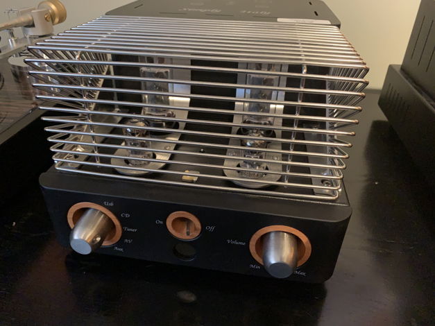 Unison Research Simply Italy Tubed Integrated Amplifier