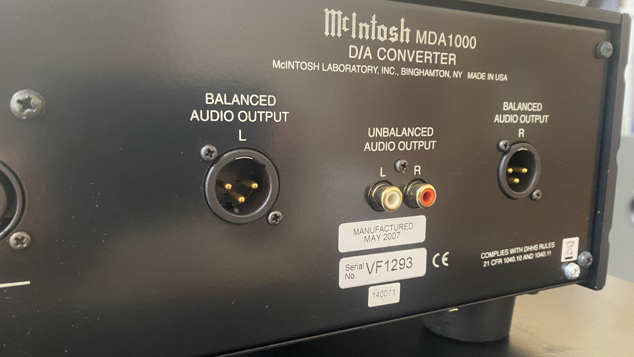 McIntosh DEALER:  MCD-1000 CD Transport & MDA-1000 DAC 7