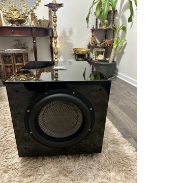 REL Acoustics Carbon Special subwoofer