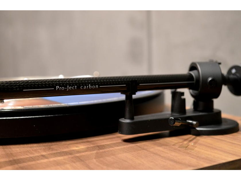 Pro-Ject Debut Carbon DC Turntable - Matte Walnut - Includes Ortofon 2M Red Cartridge