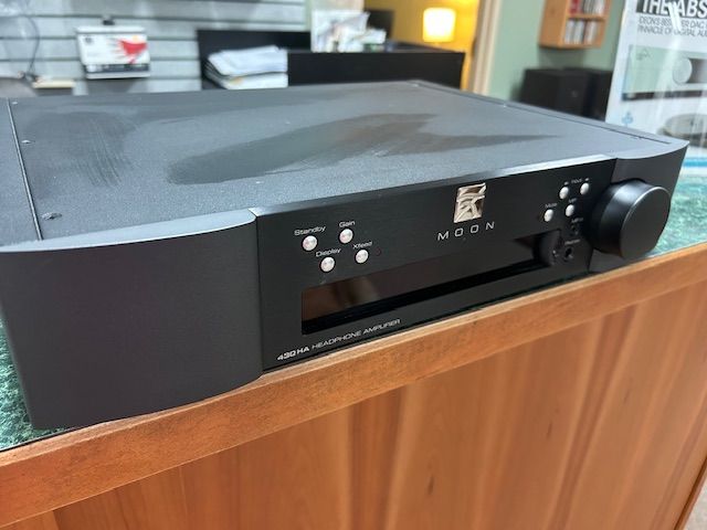Simaudio MOON Neo 430HA w/ DAC 2