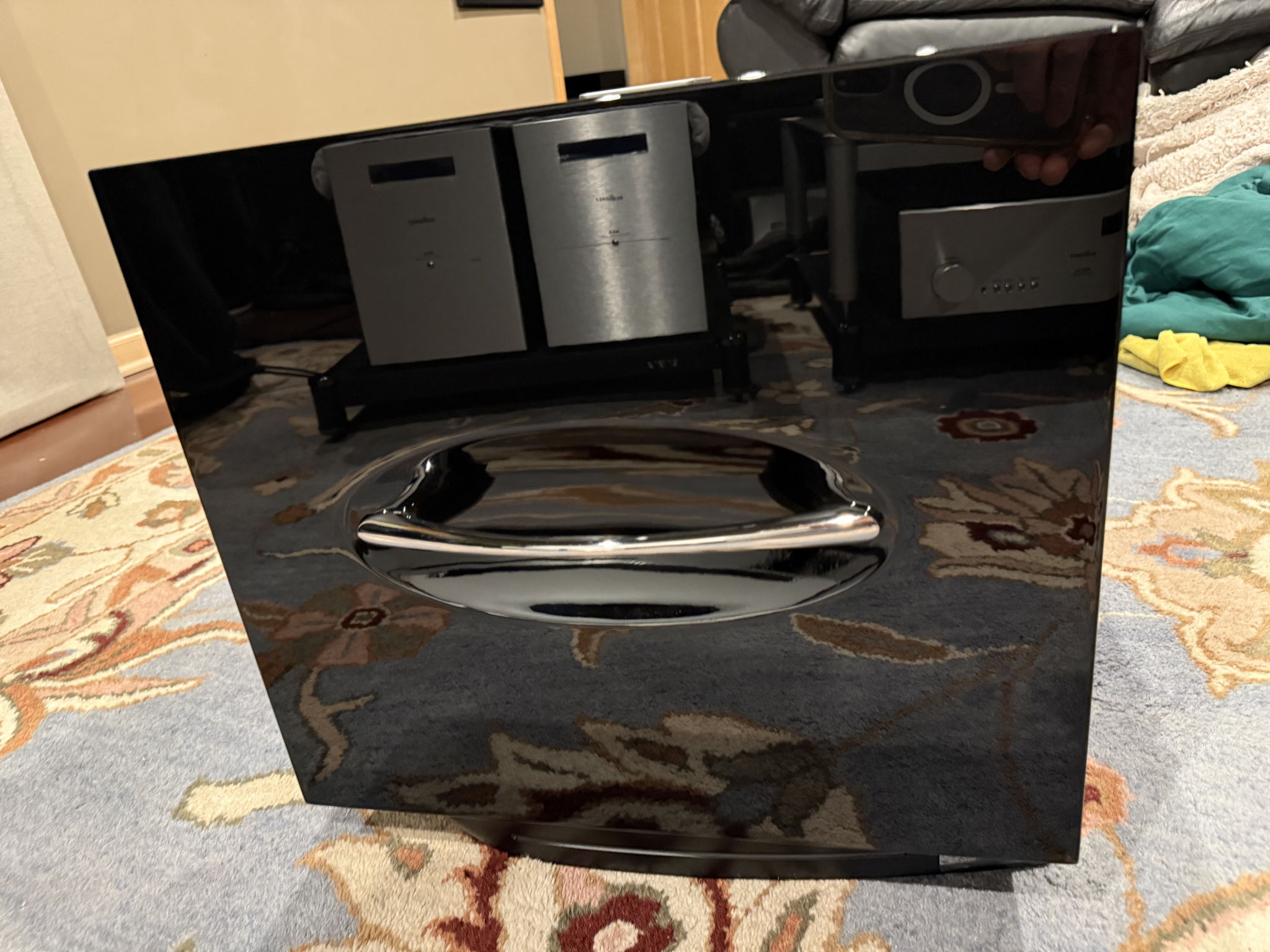 REL S/510 Sub Piano Black 4