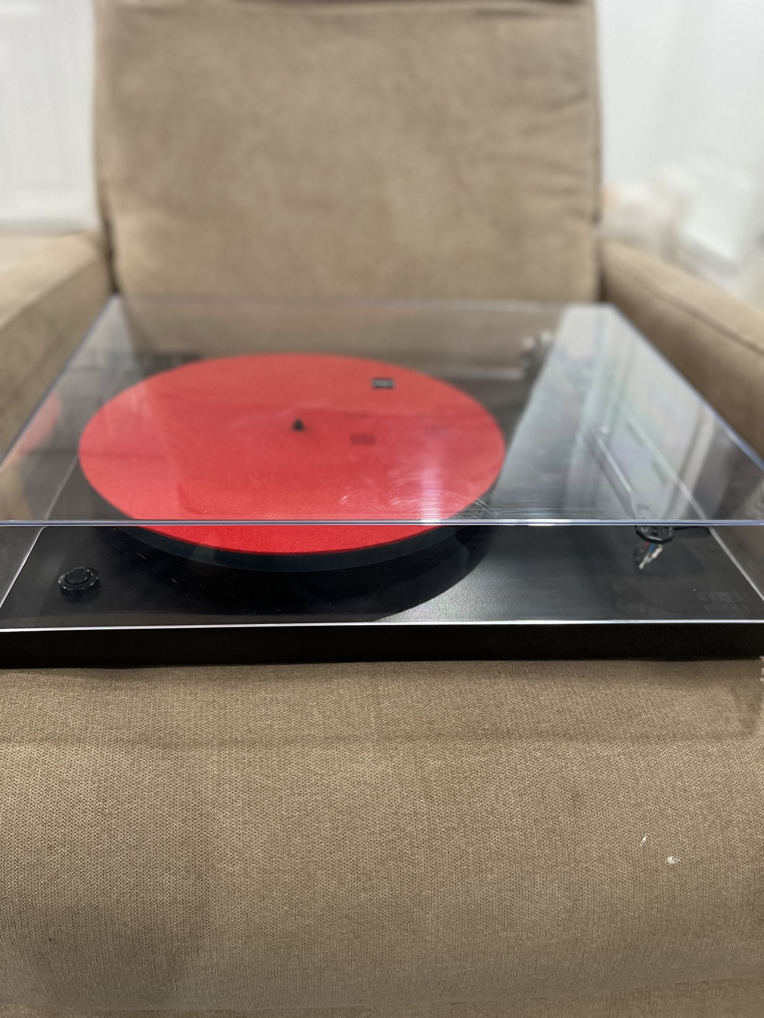 Rega Planar 3 turntable no cartridge