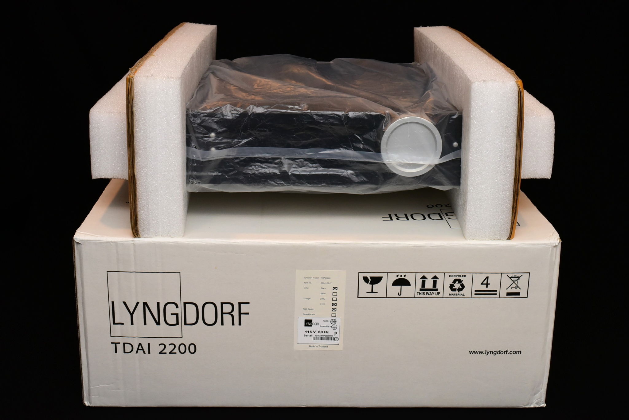 Lyngdorf Audio TDAI-2200 12