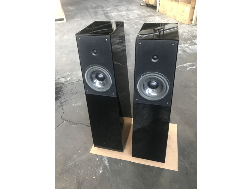 Verity Audio Tamino Floor Speaker – Piano Black Gloss Finish - 1/pair – USED