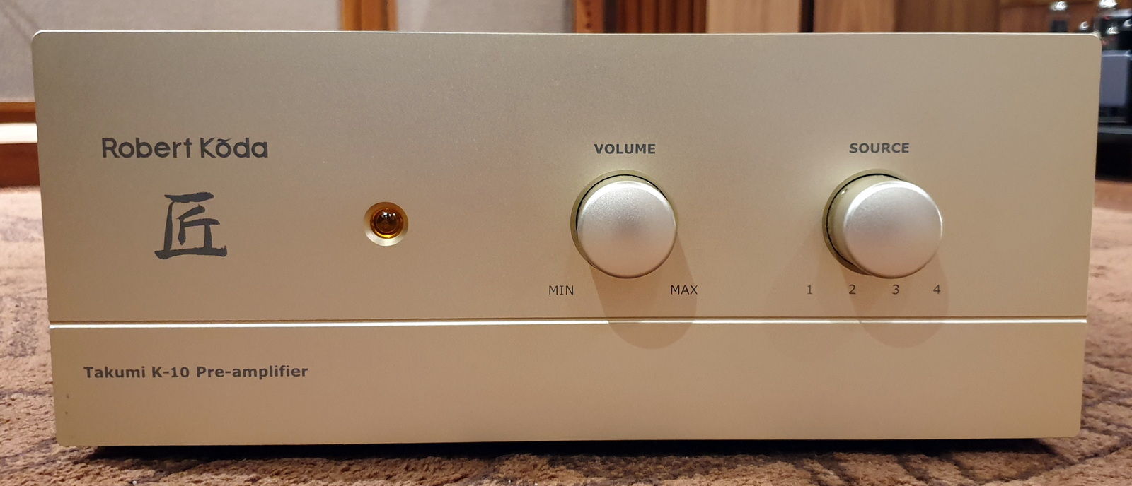 Robert Koda Takumi K-10 linestage preamp . Voltage : 24...