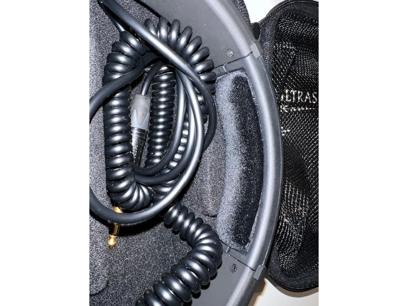 Ultrasone PRO 2900 Audiofile Headphones - NOS