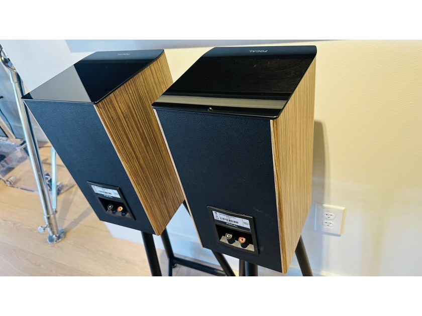 Pair Focal Aria 906 Bookshelf Speakers Works Great Excellent Condition