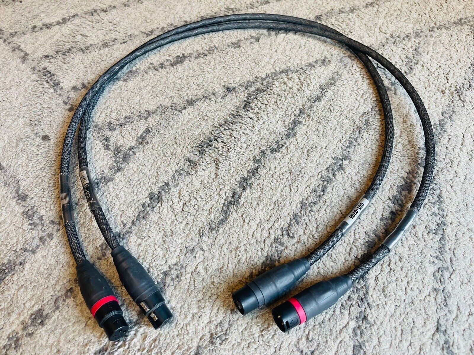 Pair SYNERGISTIC RESEARCH Core UEF 1m XLR  For Sale