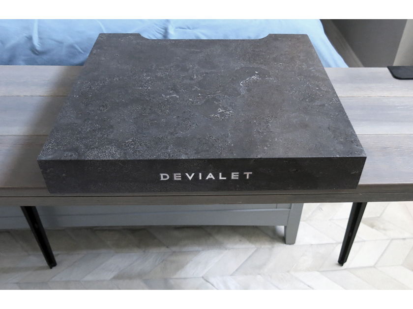 Devialet Expert amplifier platform, Quartz stone, RARE !