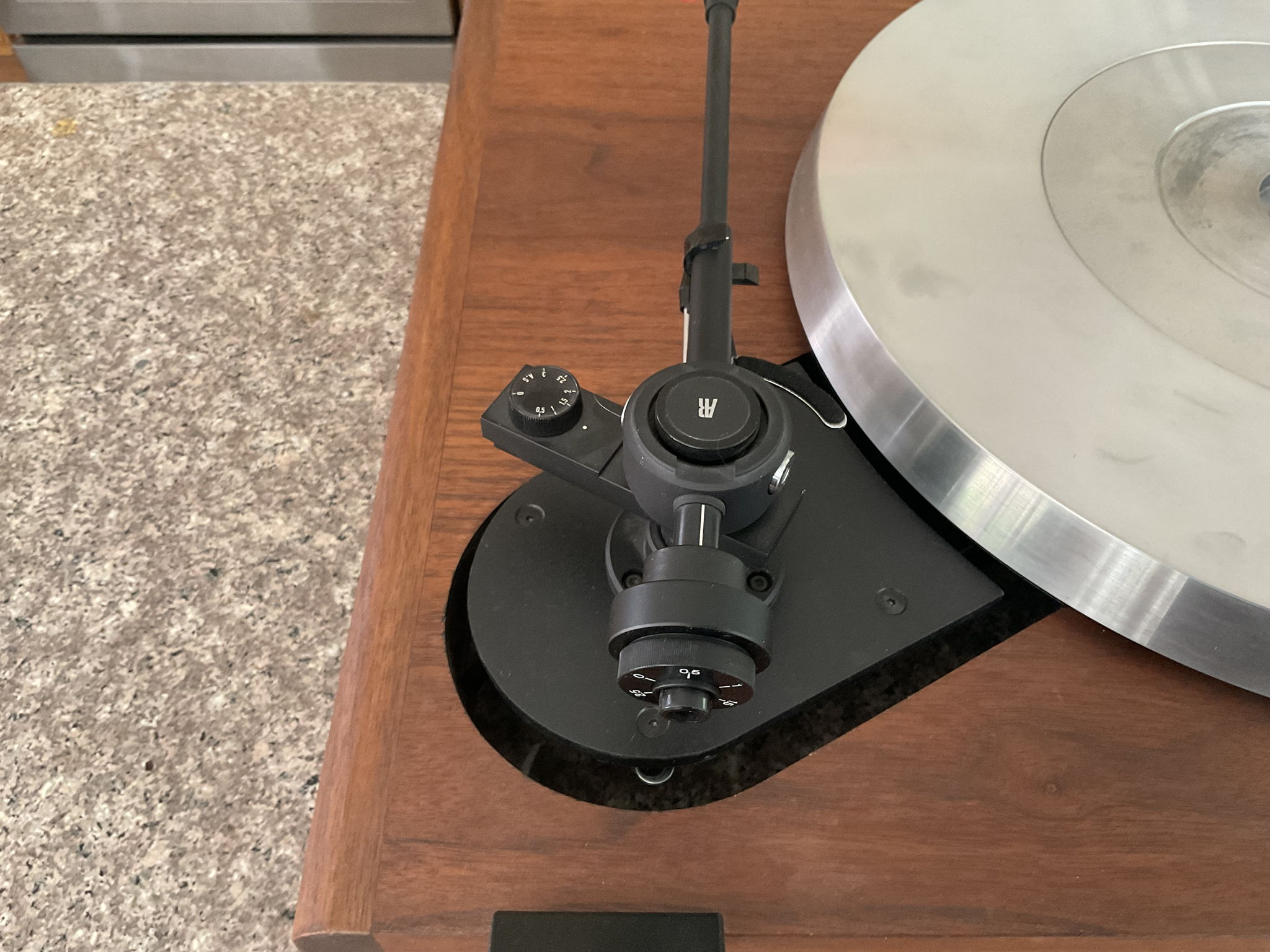 Acoustic Research The AR Turntable 2