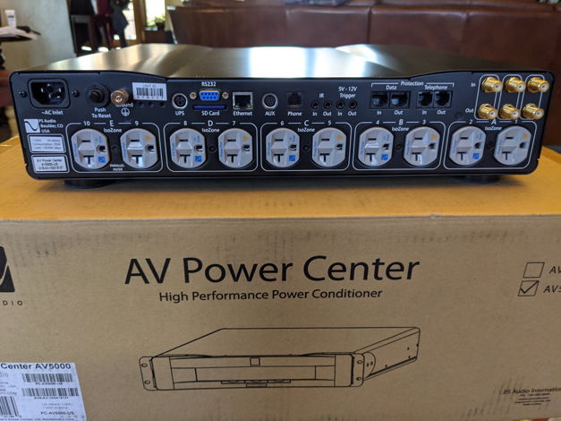 PS Audio AV5000 Power Center