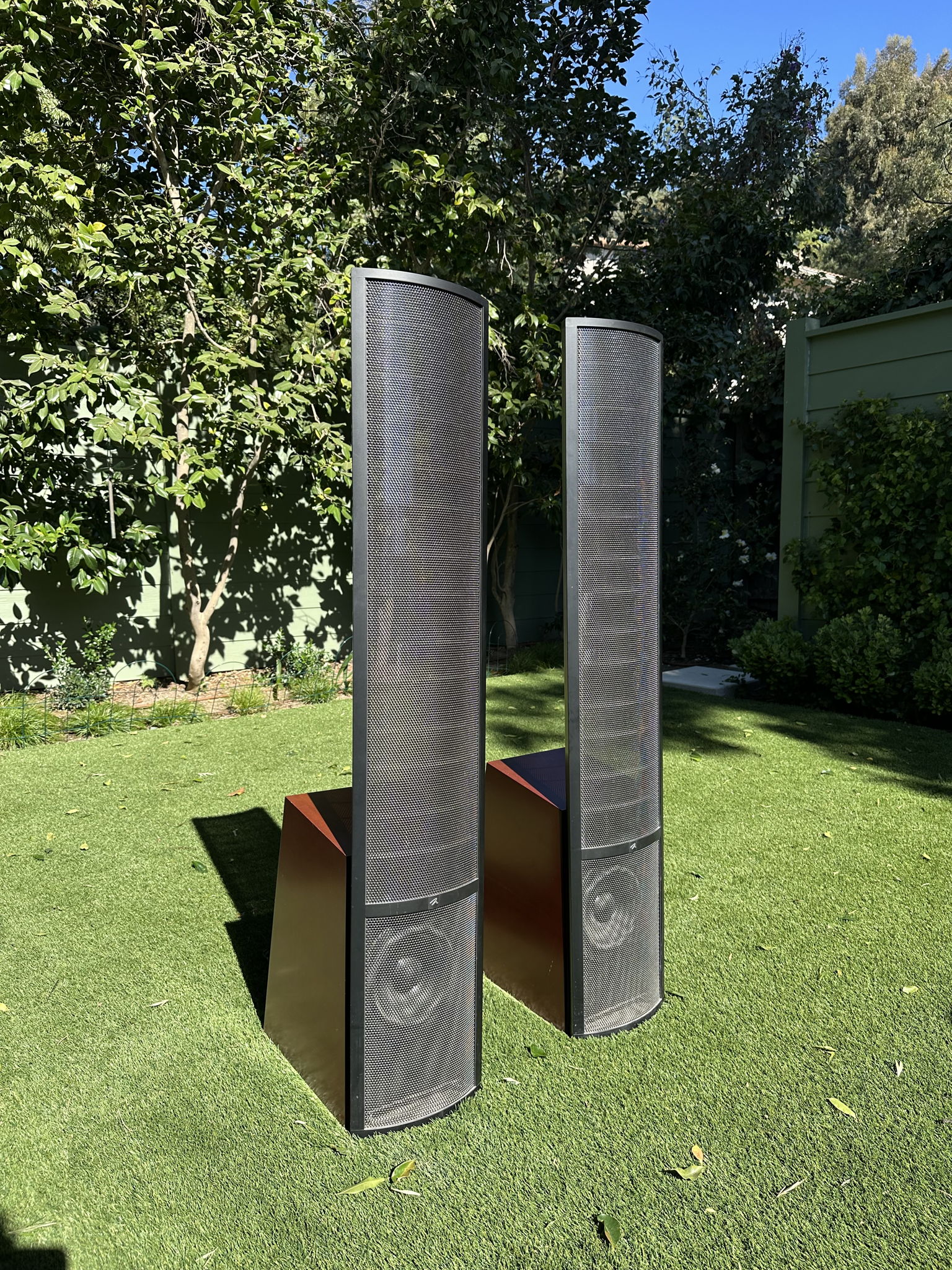 MartinLogan  ESL