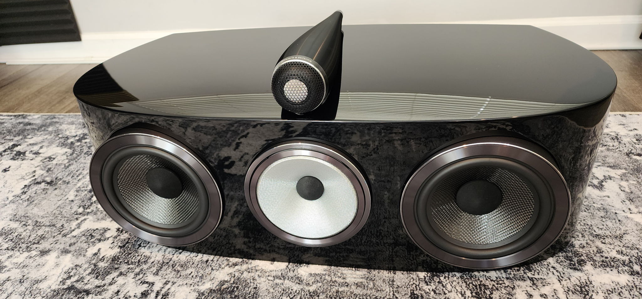 B&W (Bowers & Wilkins) HTM82 D4. New Condition. 4