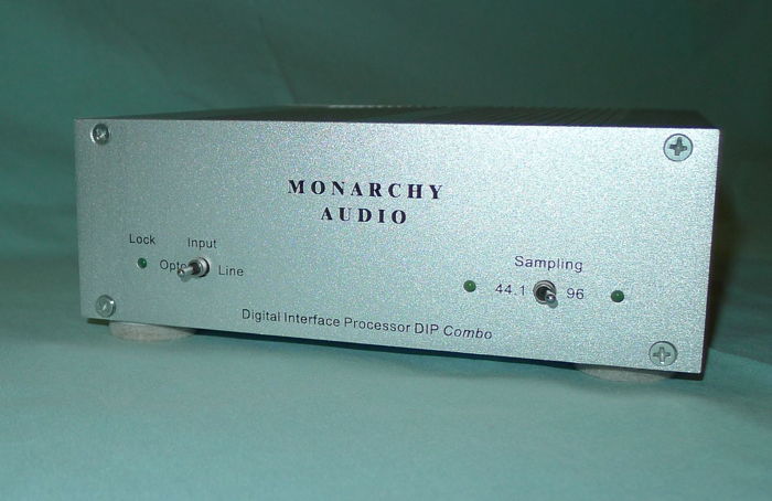 Monarchy Audio DIP Combo II signal format changer/re-cl...