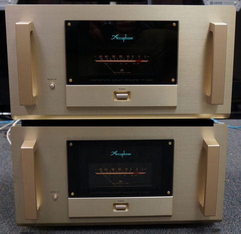 ACCUPHASE  M-2000 MONO BLOCK AMPLIFIERS