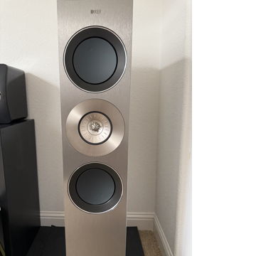 KEF Reference 3 (Non-Meta) – Gloss Black / Silver / Blu...