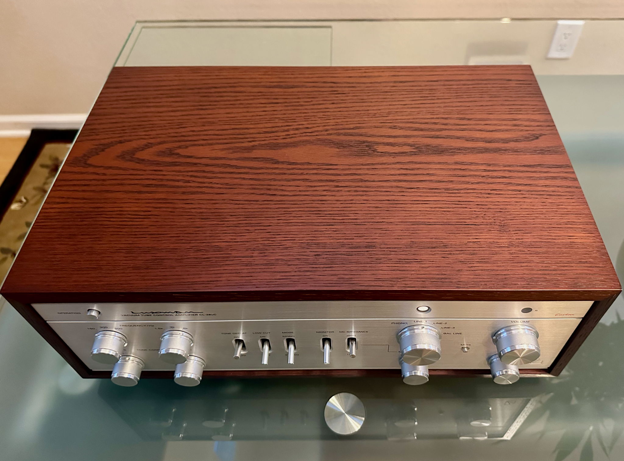 Luxman CL-38uC Vacuum Tube Control Amplifier 2