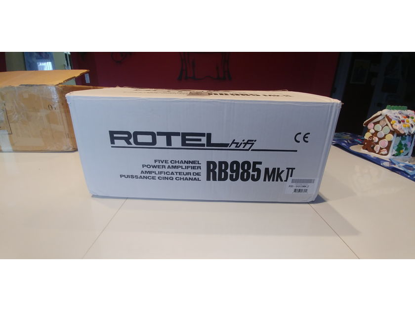 Rotel RB-985 mkII 5-channel power amplifier - Excellent condition!