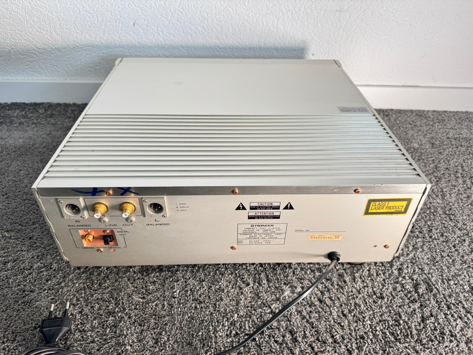 Pioneer PD-95 CD-Player in silver 7