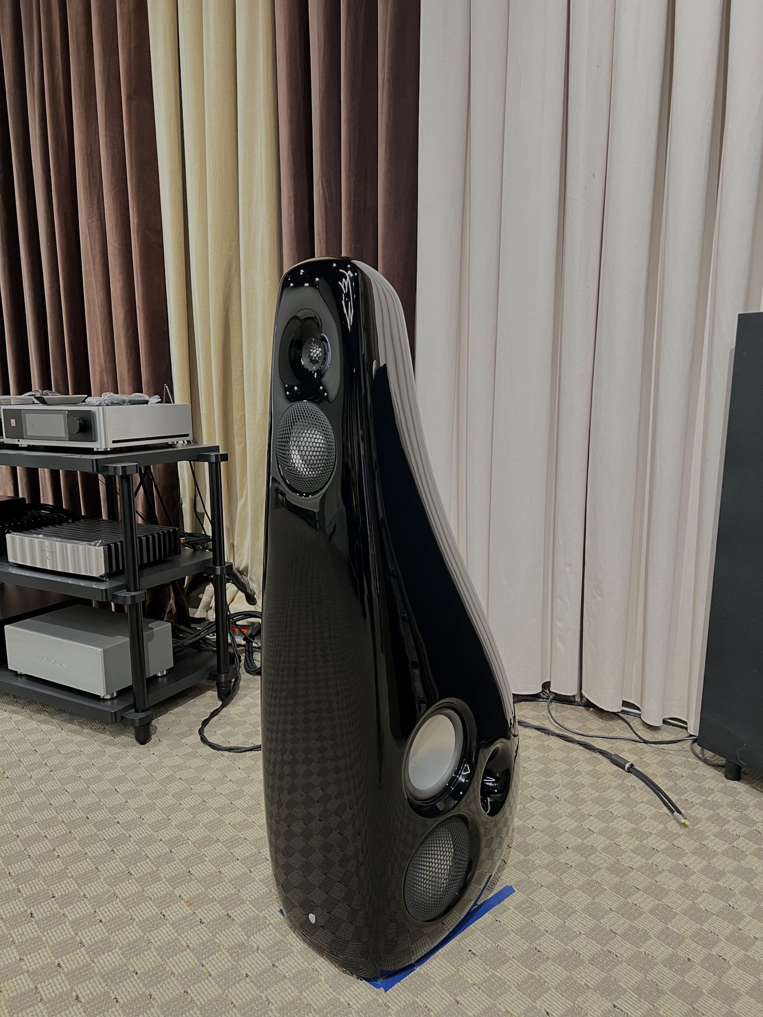 VIVID AUDIO KAYA90 LOUDSPEAKERS Store demo black 7