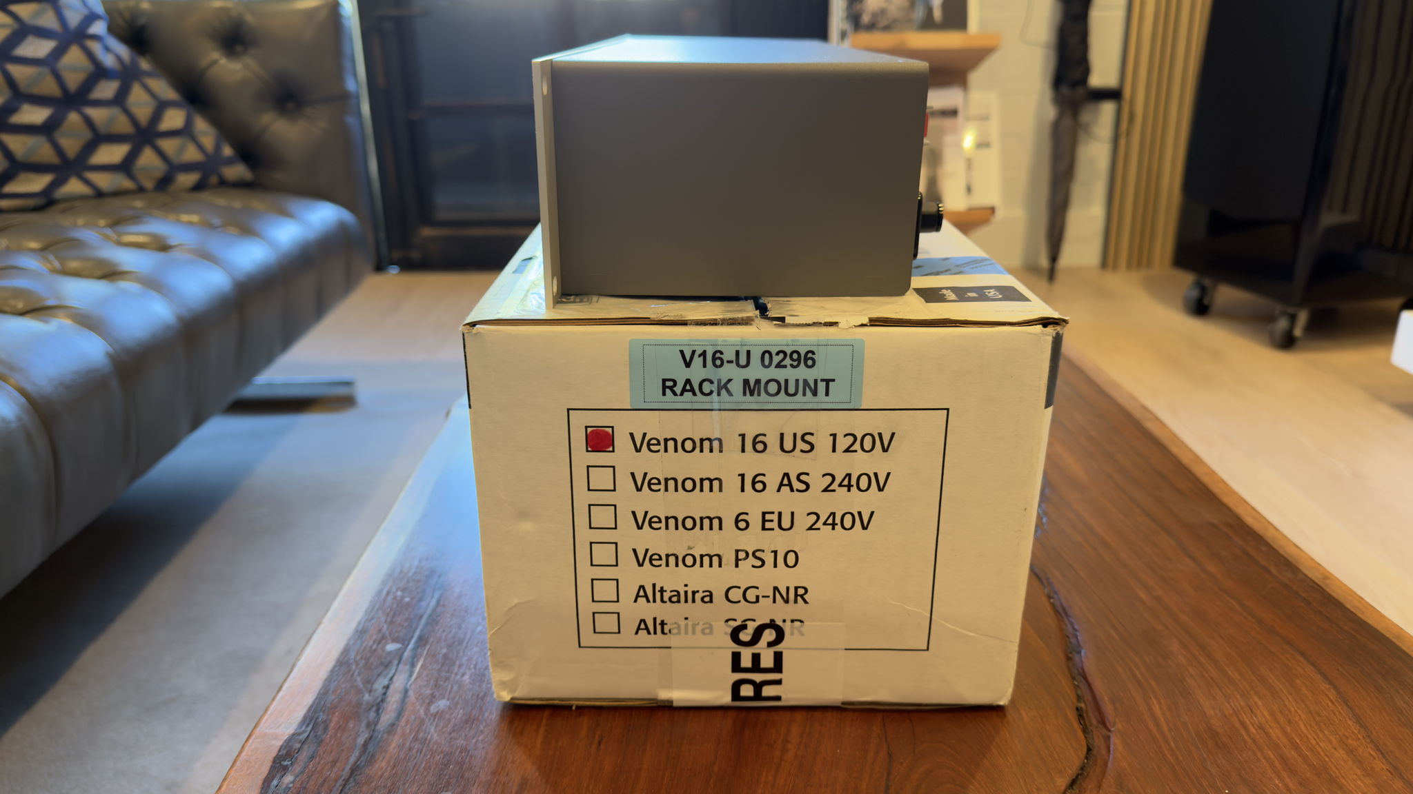 Shunyata Research Venom V16 V16-U Rack Mount Power Cond... 4